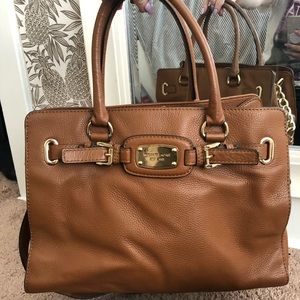 Michael Kors purse! Great condition.